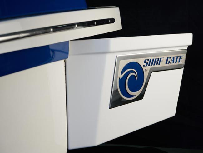 COBALTBOATS R8 SURF