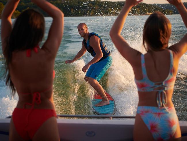 COBALTBOATS R8 SURF