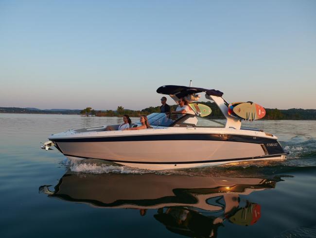 COBALTBOATS R8 SURF