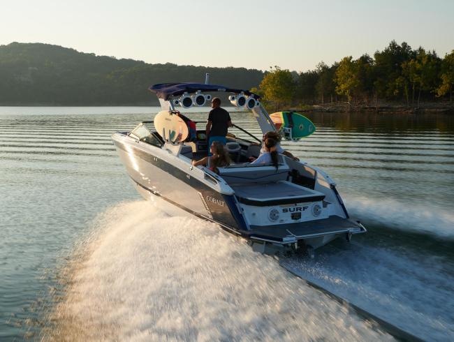 COBALTBOATS R8 SURF