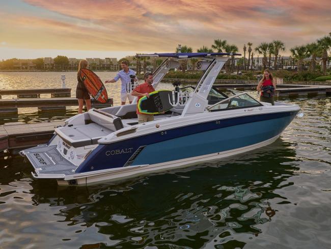 COBALTBOATS R8 SURF