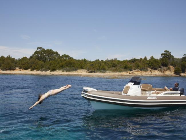 Clubman 24