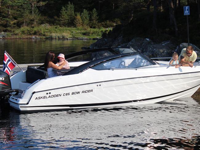 Parker 690 Bowrider