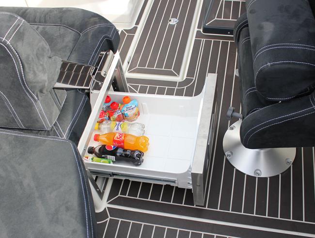 Parker 690 Bowrider