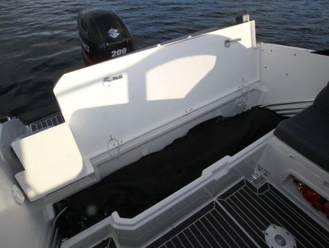Parker 690  Daycruiser