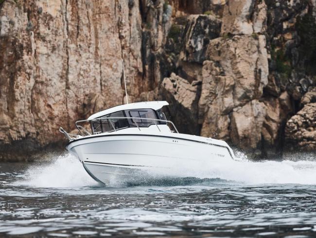 Parker 700 New pilothouse