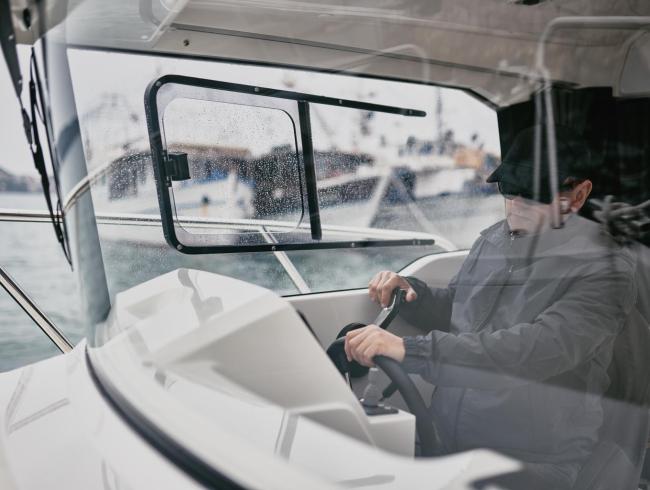 Parker 700 New pilothouse
