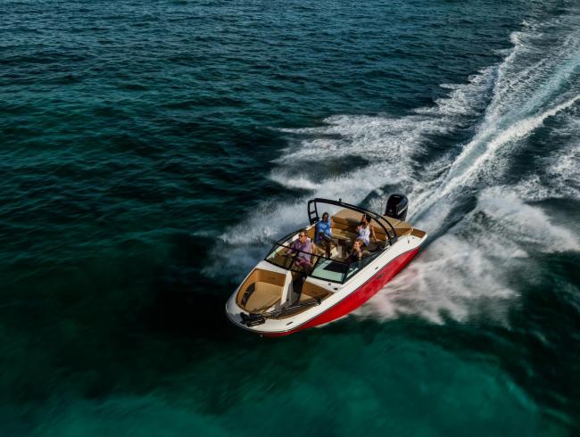 New Sea Ray 230 SPX Outboard