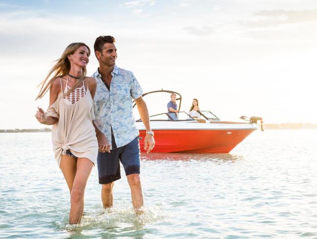 New Sea Ray 230 SPX Outboard