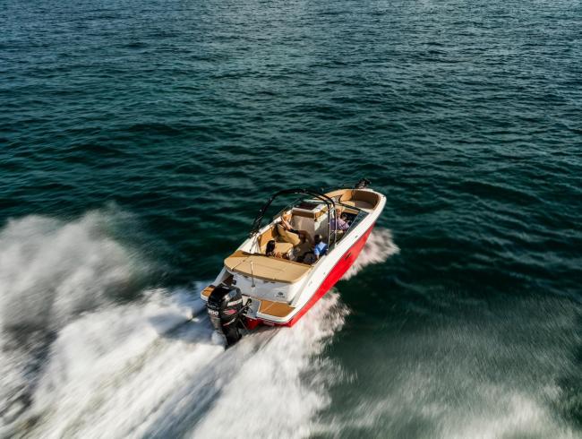New Sea Ray 230 SPX Outboard