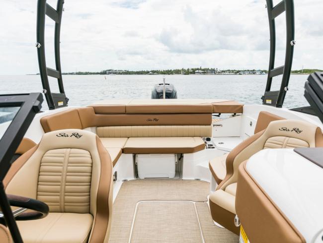 New Sea Ray 230 SPX Outboard