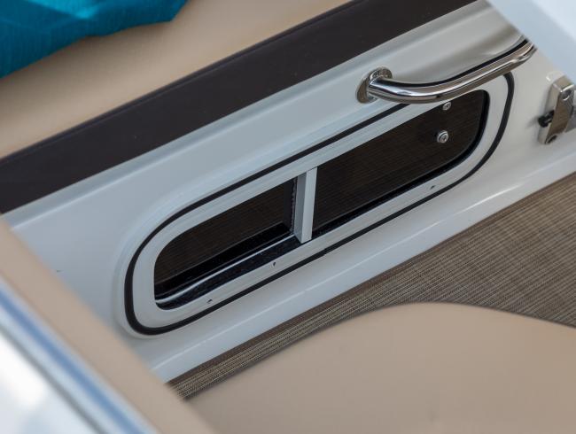 Sea Ray 250SDX
