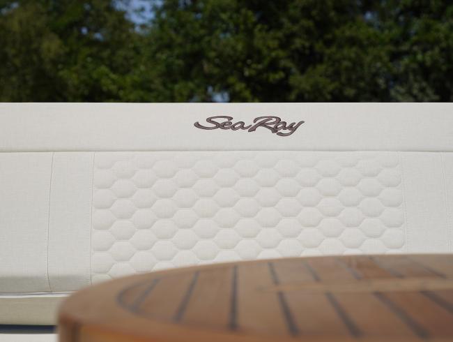 Sea Ray 250SDX