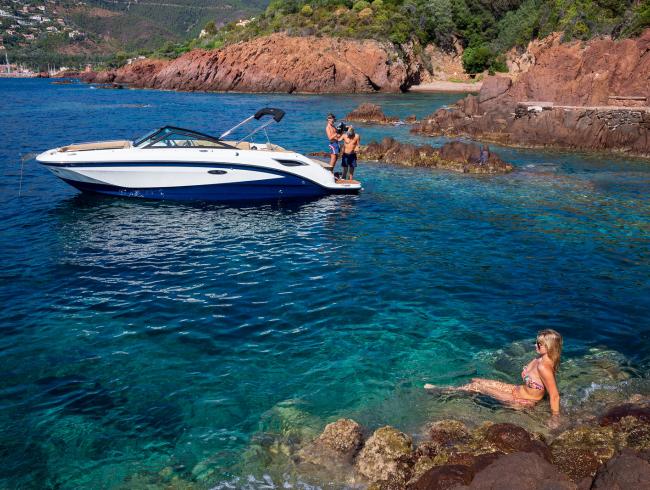 Nieuwe SeaRay  SDX 250 OB & IB versies binnenkort bij BBS in de showroom