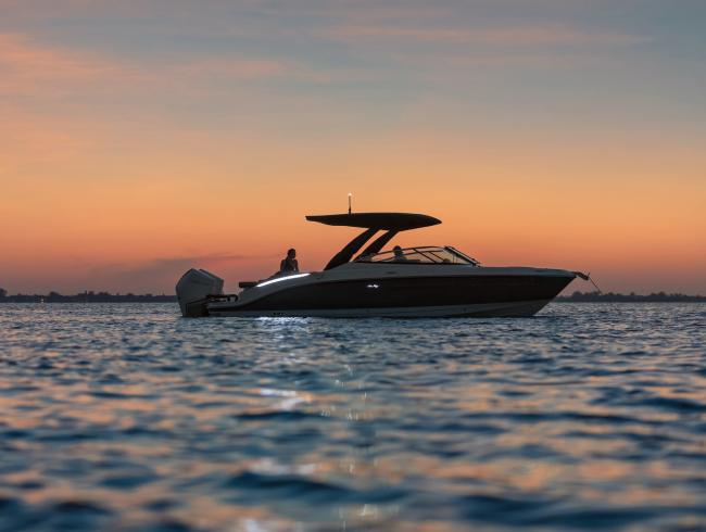 Sea Ray 280 SLX Outboard