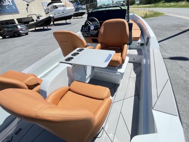 Saxdor 200 6 seats