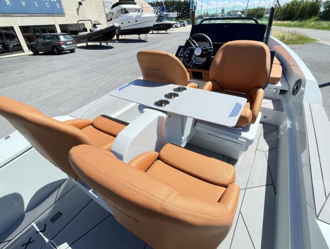Saxdor 200 6 seats