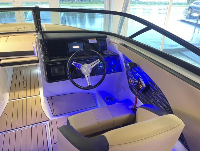 Searay 210 SPX 2024 Outboard