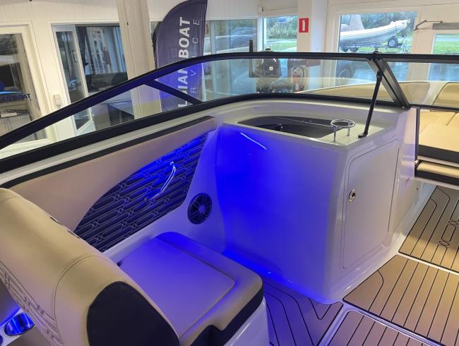 Searay 210 SPX 2024 Outboard