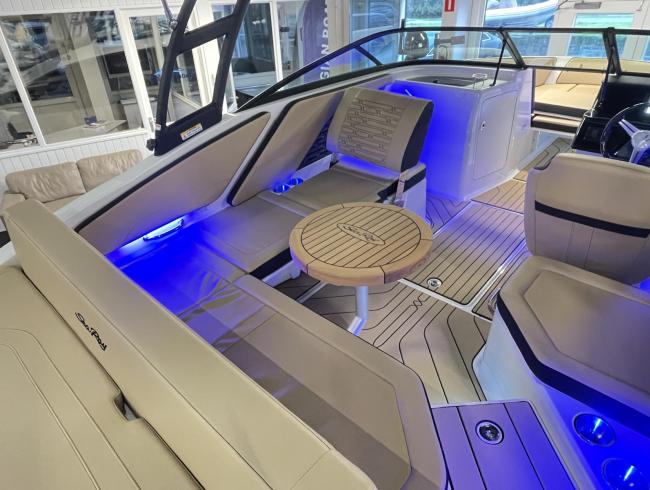 Searay 210 SPX 2024 Outboard