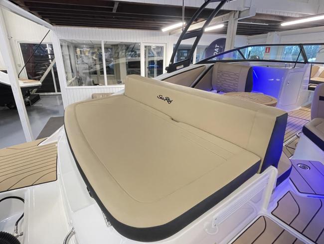 Searay 210 SPX 2024 Outboard