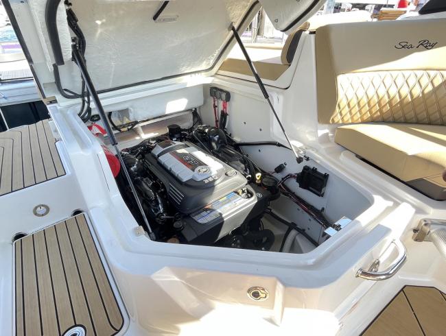 260 SEARAY SLX