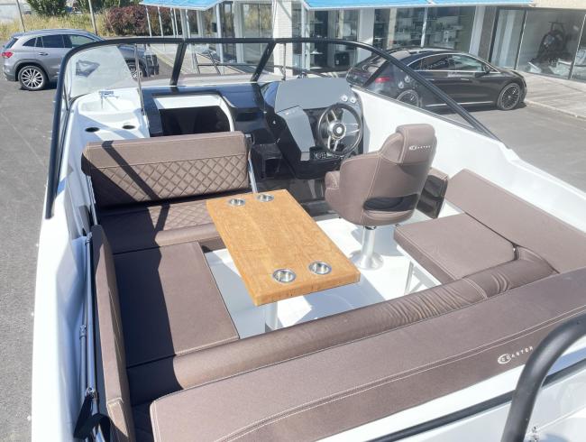 Coaster 600 Daycruiser