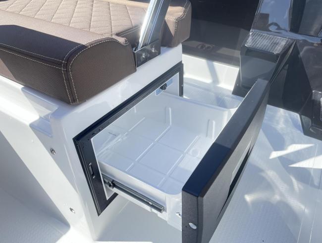 Coaster 600 Daycruiser