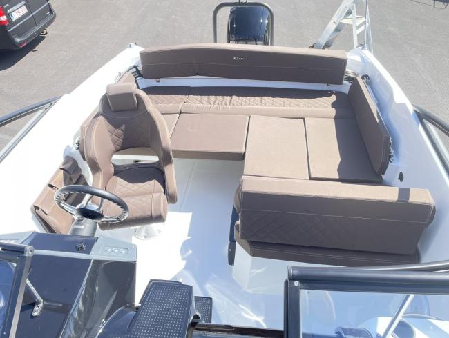 Coaster 600 Daycruiser