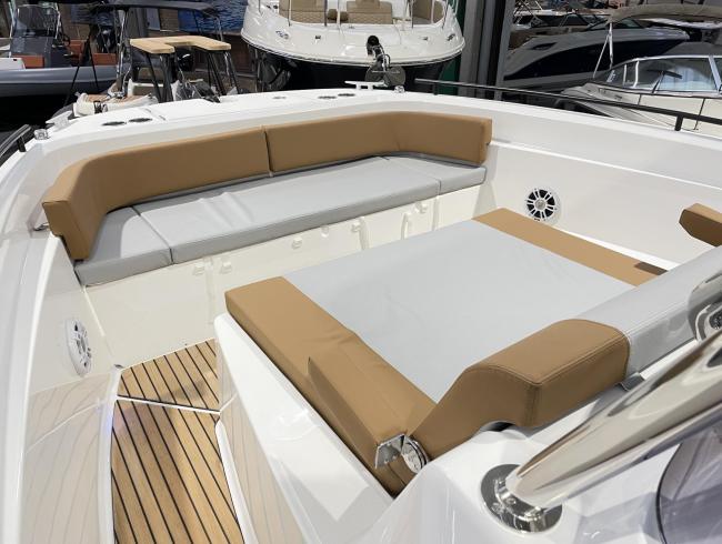 Beneteau Flyer Spacedeck 9