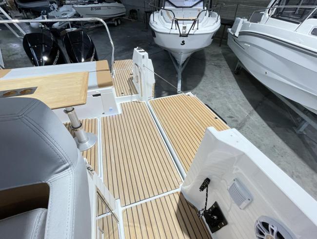 Beneteau Flyer Spacedeck 9