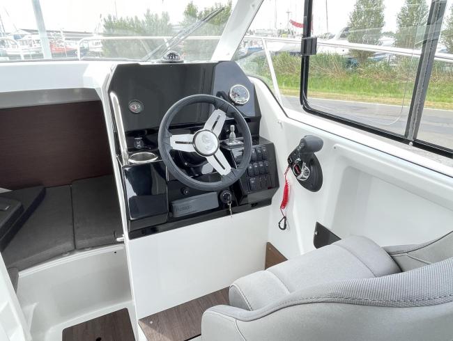 Beneteau Antaris 8 OB Versie2