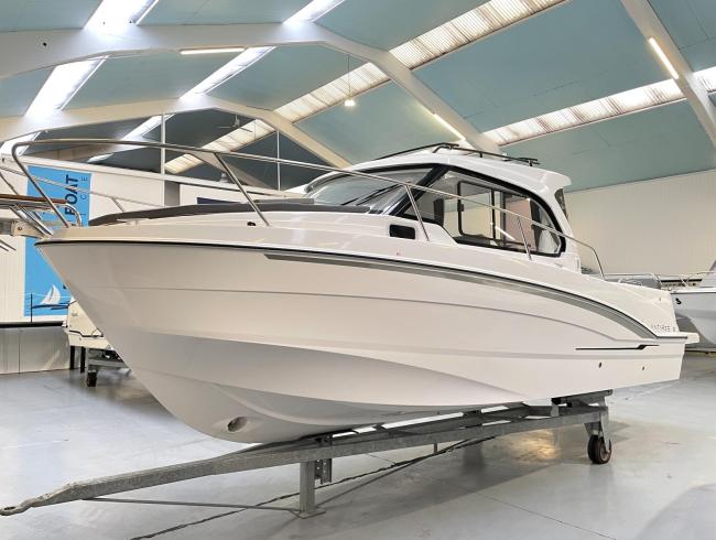 Beneteau Antaris 8 OB Versie2