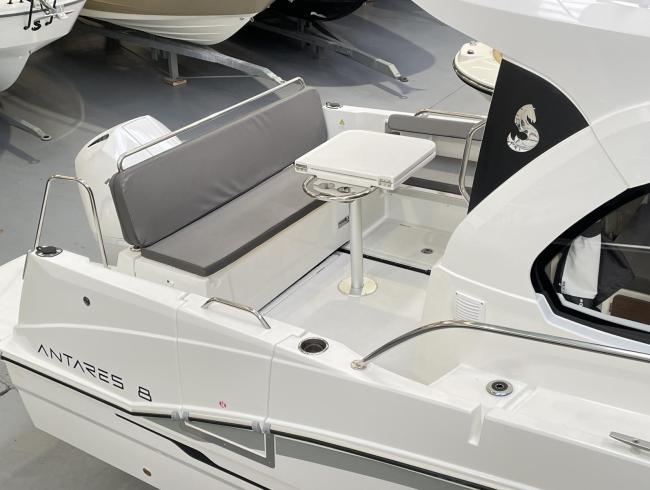 Beneteau Antaris 8 OB Versie2