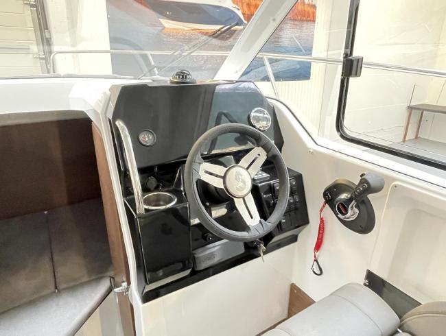 Beneteau Antaris 8 OB Versie2
