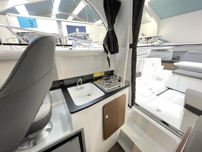Beneteau Antaris 8 OB Versie2