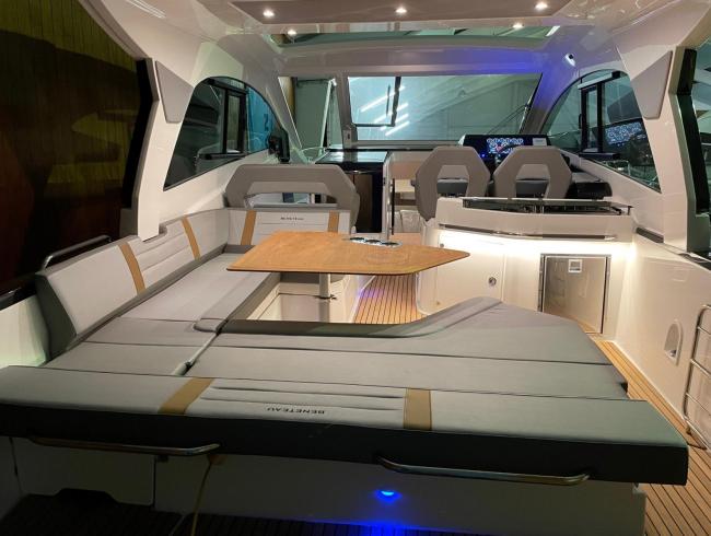 32 GT Beneteau