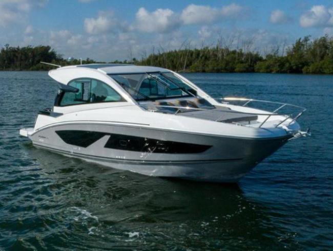 32 GT Beneteau
