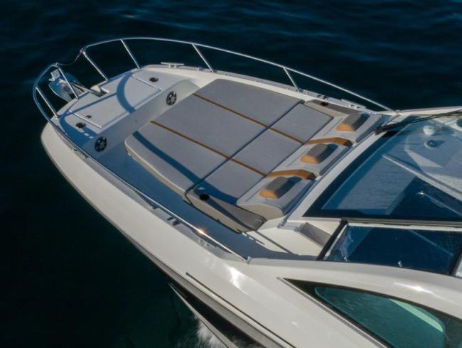 Gran Turismo 32 Outboard