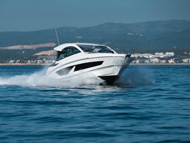 Gran Turismo 32 Outboard