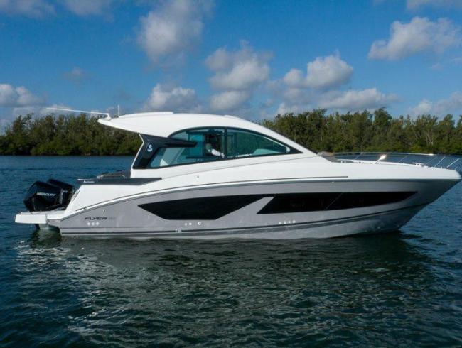 Gran Turismo 32 Outboard