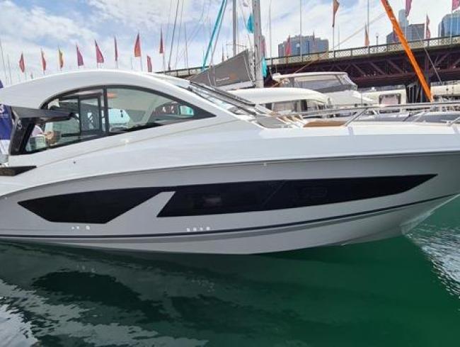 Gran Turismo 32 Outboard