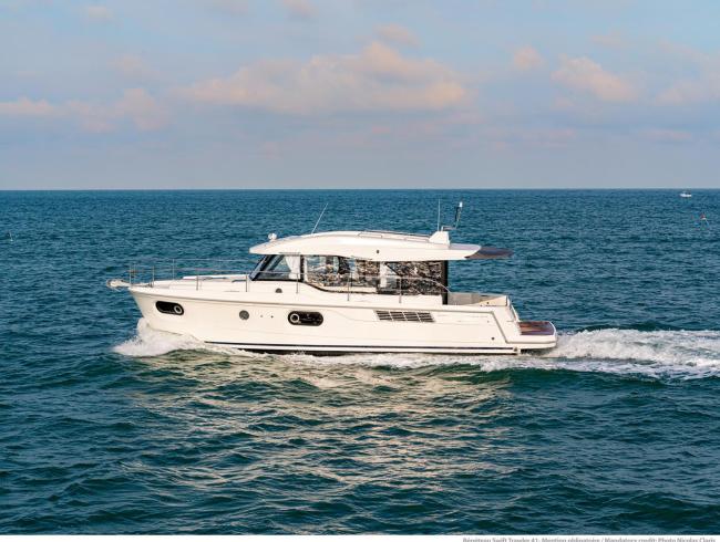 Beneteau Trawler 41 Sedan