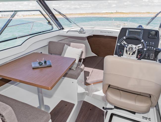 Antaris 7 Outboard