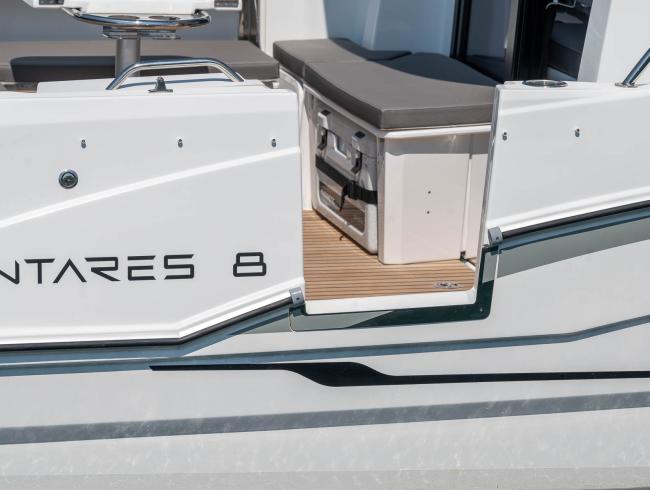 Antaris 8 Outboard