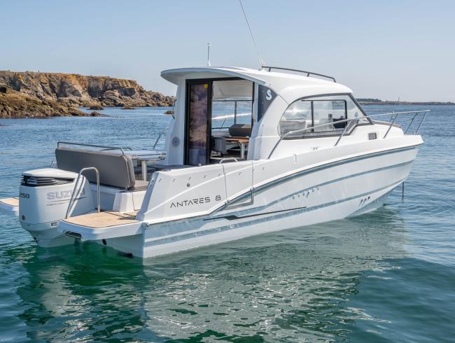 Antaris 8 Outboard