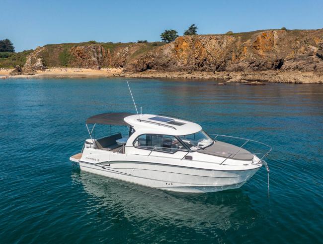 Antaris 8 Outboard