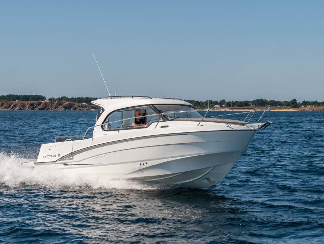 Antaris 8 Outboard