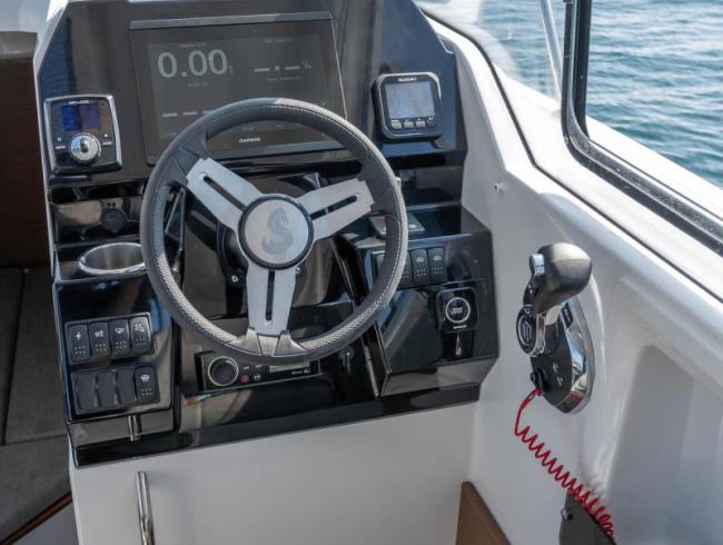 Antaris 8 Outboard