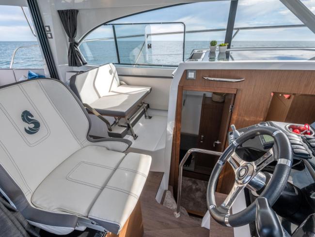 Beneteau Antaris 11